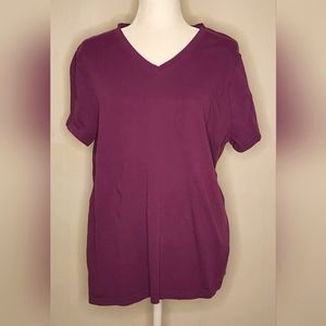 Stylus v-neck t-shirt                    Size XXL
